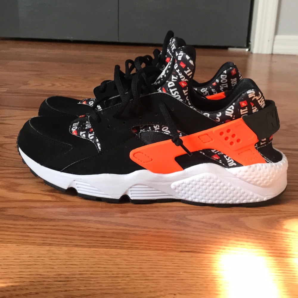 Nike “Just Do It” huarache
